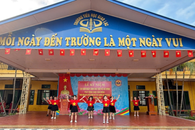 TRƯỜNG TIỂU HỌC GIAO LẠC TỔ CHỨC KỶ NIỆM 136 NĂM NGÀY SINH CHỦ TỊCH HỒ CHÍ MINH VÀ PHÁT ĐỘNG PHONG TRÀO “TOÀN DÂN RÈN LUYỆN THÂN THỂ THEO GƯƠNG BÁC HỒ VĨ ĐẠI”